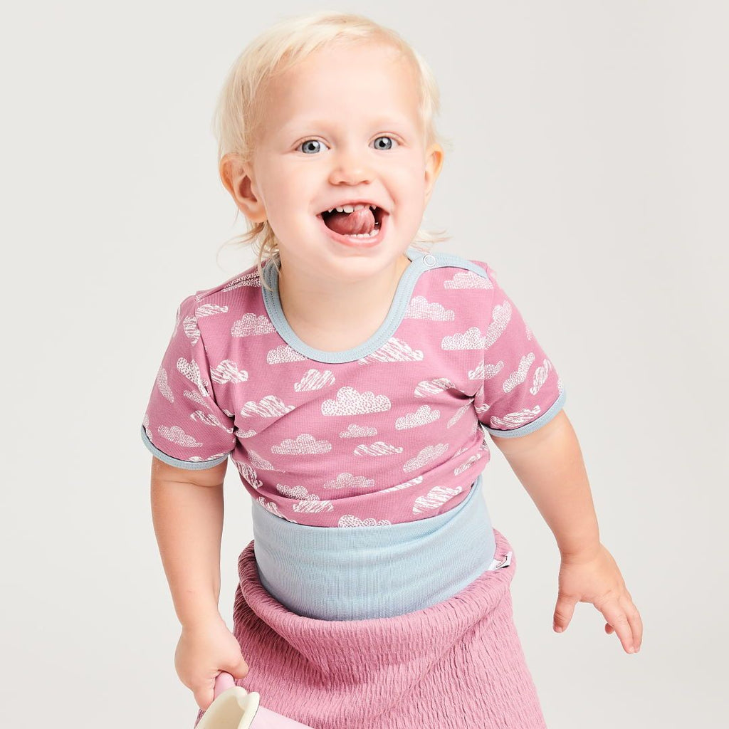 Organic shortsleeve baby body "Clouds Vintage Rose" made from 95% organic cotton and 5% elastane